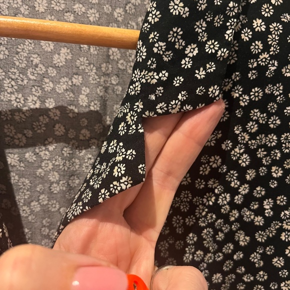 Floral Romper - Picture 9 of 9